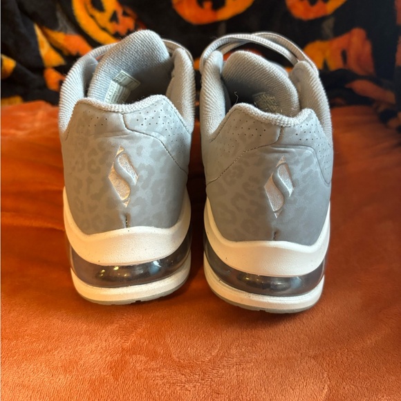 Women's Skechers Uno 2 In Kat Neato - Picture 3 of 5